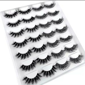 100% FLUFFY 14 PAIR MINK LASHES. DIFFERENT SETS OF LASH BOOKS, IT CAN BE RE-USED